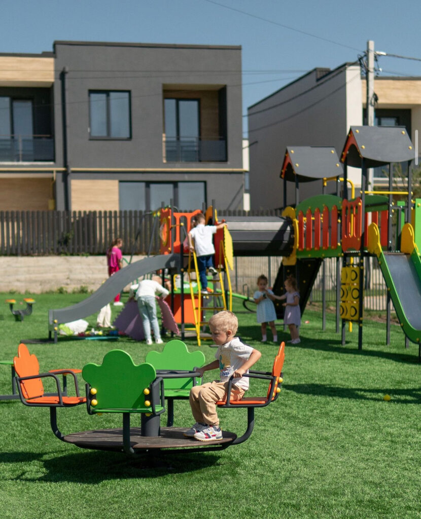 Карусель з кермом К002. Дитячі маданчики Happy Park